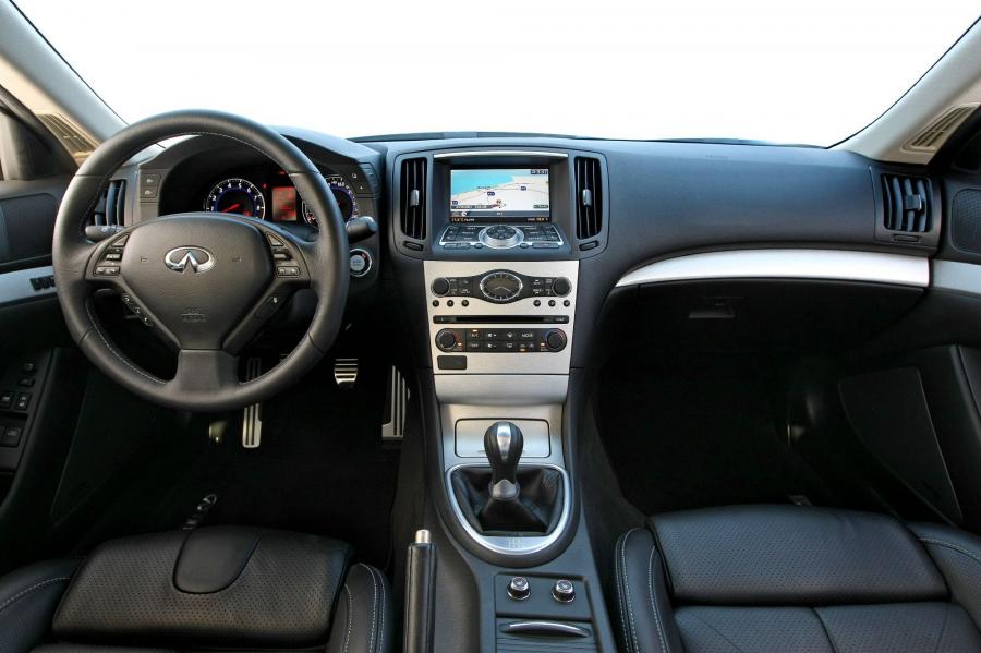  Infiniti G37 2008 года  (EU) (фото 55 из 93)